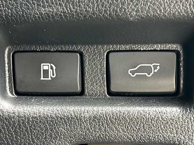 レクサス ＵＸ 250h Fスポーツ 大阪府 2021(令3)年 5.9万km ソニックチタニウム １オーナー　ＴＲＤマフラー＆エアロ　３眼ＬＥＤライト　ナビ　全方位カメラ　サンルーフ　ＰＣＳ　ＢＳＭ　ＨＵＤ　前席シートヒーター＆エアシート　パワーシート　パワーバックドア　前後ドラレコ　ＥＴＣ２．０/ワンオーナー/純正ナビ/全方位カメラ/サンルーフ/ETC2.0/前後ドラレコ/ブラインドスポットモニター/ヘッドアップディスプレイ/レーダークルーズコントロール/TRDフルエアロ/TRDマフラー/D+N席シートヒーター/D+N席エアーシート/ステリングヒーター/D+N席パワーシート/パワーバックドア/パドルシフト/三眼LEDヘッドライト/フォグランプ/衝突被害軽減システム/スマートキー