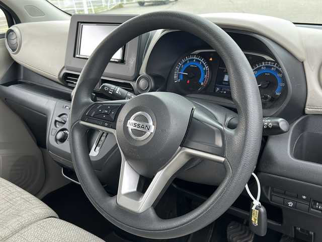 日産 デイズ S 富山県 2020(令2)年 2.7万km スターリングシルバーM 禁煙／社外メモリナビ／フルセグ／バックカメラ／スマートキー/アイドリングストップ