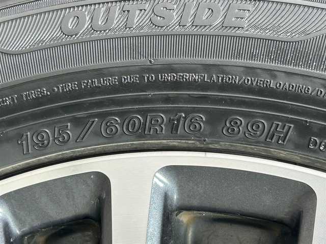 日産 セレナ HWS S HV Vセレ +Sefty 大阪府 2016(平28)年 5.1万km ブリリアントホワイトパール 純正ナビ(フルセグ/DVD再生/Bluetooth) 360カメラ 後席モニター ETC 両側パワースライドドア 衝突軽減 クルコン レーンアシスト リアオートエアコン オートライト ワンオーナー