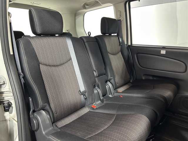 日産 セレナ HWS S HV Vセレ +Sefty 大阪府 2016(平28)年 5.1万km ブリリアントホワイトパール 純正ナビ(フルセグ/DVD再生/Bluetooth) 360カメラ 後席モニター ETC 両側パワースライドドア 衝突軽減 クルコン レーンアシスト リアオートエアコン オートライト ワンオーナー