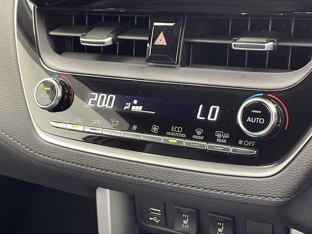 トヨタ カローラ クロス ハイブリッド Z 千葉県 2023(令5)年 2.5万km アティチュードブラックマイカ 純正ディスプレイオーディオ/（Bluetooth/USB/Applecarplay/Androidauto）/バックカメラ/モデリスタフロントスポイラー/トヨタセーフティセンス/ビルトインETC/パワーバックドア/ハーフレザーシート/シートヒーター/ルーフレール/オートライト/LEDヘッドライト/横滑り防止装置/フォグランプ/スマートキー/プッシュスタート/ステアリングスイッチ/革巻きステアリング/電動格納ミラー/純正アルミホイール/純正フロアマット/純正ドアバイザー/純正フロアマット