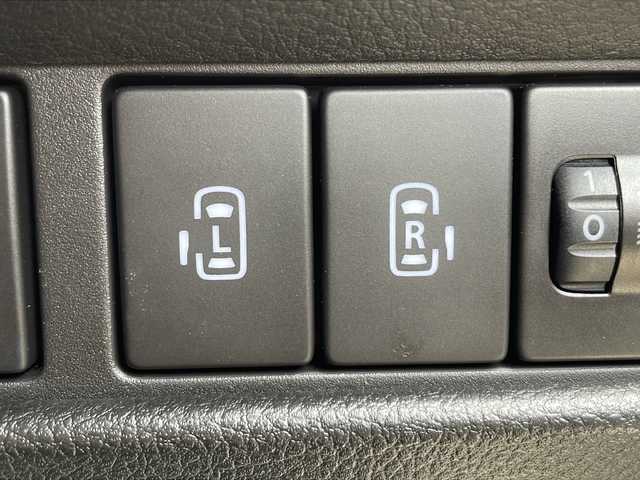 スズキ スペーシア HYBRID X 三重県 2019(平31)年 4.3万km ピュアホワイトP 禁煙車/社外SDナビ（AVIC-RZ802）/AM/FM/CD/DVD/BT/SD/フルセグTV/バックカメラ/衝突軽減ブレーキ/両側パワースライドドア/コーナーセンサー /レーンキープアシスト /シートヒーター /ETC/オートライト/オートハイビーム/プッシュスタート/スマートキー/純正ドアバイザー/アームレスト/サーキュレーター