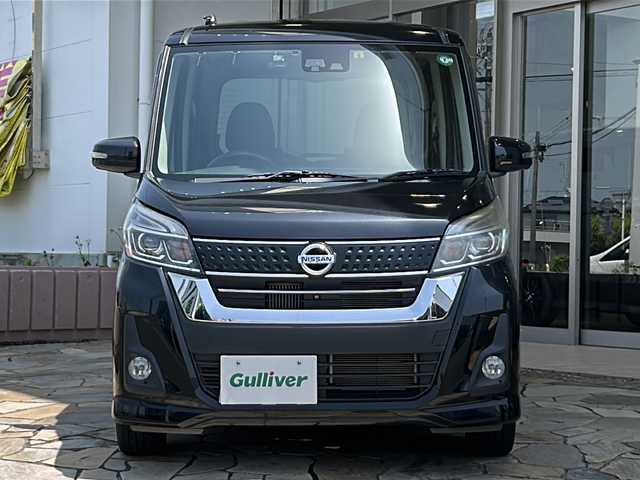 日産 デイズ ルークス ハイウェイスター Xターボ 静岡県 2018(平30)年 3.8万km ブラック 純正ナビ/アラウンドビューモニター/ETC/前方ドライブレコーダー/片側パワースライドドア/衝突被害軽減システム/アイドリングストップ/LEDヘッドランプ/オートライト/オートマチックハイビーム/純正フロアマット/プッシュスタート/スマートキー