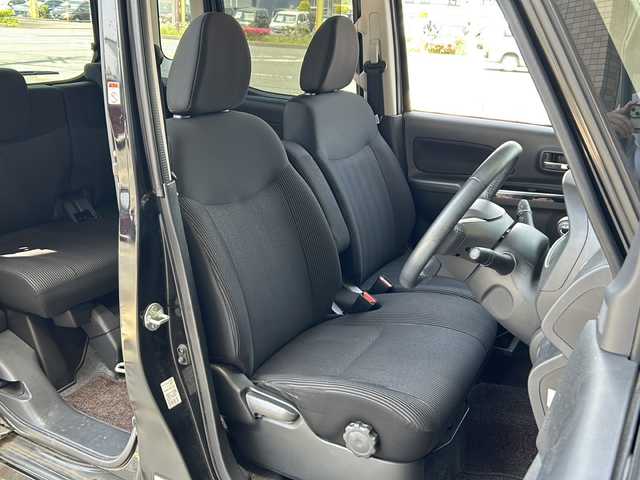 日産 デイズ ルークス ハイウェイスター Xターボ 静岡県 2018(平30)年 3.8万km ブラック 純正ナビ/アラウンドビューモニター/ETC/前方ドライブレコーダー/片側パワースライドドア/衝突被害軽減システム/アイドリングストップ/LEDヘッドランプ/オートライト/オートマチックハイビーム/純正フロアマット/プッシュスタート/スマートキー