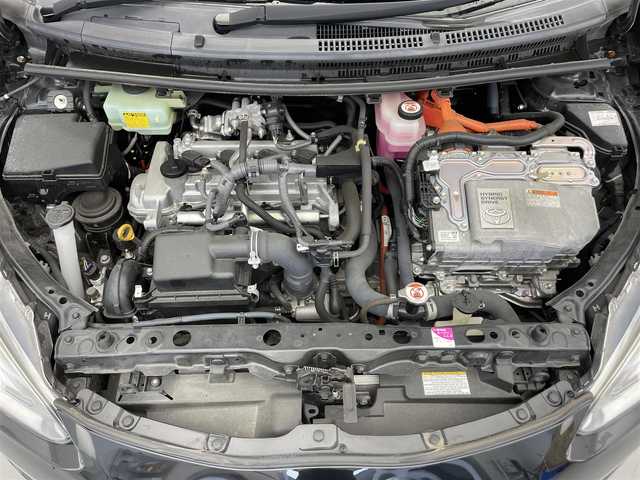 トヨタ アクア S 滋賀県 2017(平29)年 5.9万km ブラックマイカ 禁煙車/純正7インチナビ/・フルセグTV/・Bluetooth/・CD/DVD/・SD/・AM/FM/バックカメラ/ETC/オートエアコン/オートライト/スマートキー/スペアキー/電装格納ミラー/横滑り防止機能/車両接近通報装置