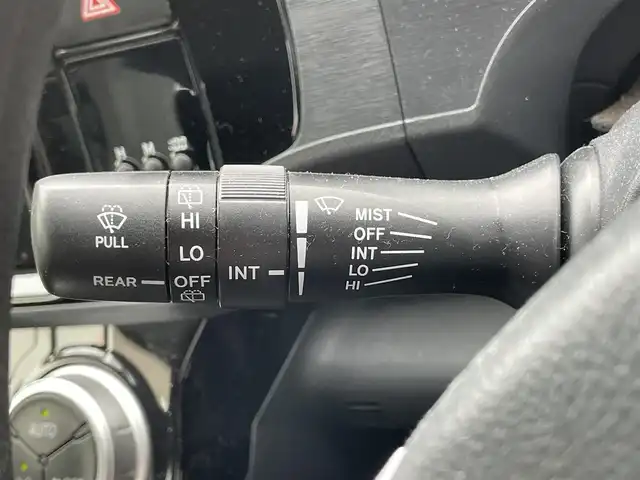 トヨタ アクア S 滋賀県 2017(平29)年 5.9万km ブラックマイカ 禁煙車/純正7インチナビ/・フルセグTV/・Bluetooth/・CD/DVD/・SD/・AM/FM/バックカメラ/ETC/オートエアコン/オートライト/スマートキー/スペアキー/電装格納ミラー/横滑り防止機能/車両接近通報装置