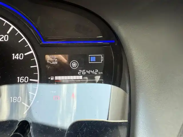 日産 ノート e－パワー B 兵庫県 2019(平31)年 2.7万km ブリリアントシルバー 社外ナビ/オートハイビーム/Pセンサー/エマージェンシーブレーキサポート/車線逸脱警報/オートライト/Bluetoothオーディオ/ドラレコ/プッシュスタート＆スマートキー