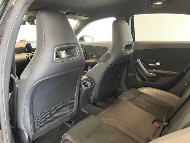 メルセデス・ベンツ Ａ１８０ スタイル AMGライン 愛知県 2018(平30)年 5.3万km コスモスブラック ハーフレザー　/シートヒーター　/フルセグＴＶ　/Ｂｌｕｅｔｏｏｔｈ　/バックカメラ　/ＡＣＣ　/ＬＫＡ　/ＬＤＷ　/ＢＳＭ　/パワーシート　/ドライブレコーダー　/ＥＴＣ２．０　/ＬＥＤヘッドライト　/ワイヤレスチャージ/プッシュスタート/アイドリングストップ/ウィンカーミラー