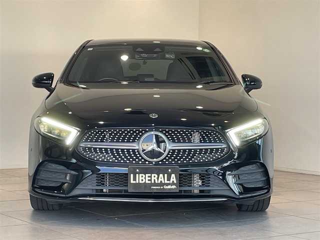 メルセデス・ベンツ Ａ１８０ スタイル AMGライン 愛知県 2018(平30)年 5.3万km コスモスブラック ハーフレザー　/シートヒーター　/フルセグＴＶ　/Ｂｌｕｅｔｏｏｔｈ　/バックカメラ　/ＡＣＣ　/ＬＫＡ　/ＬＤＷ　/ＢＳＭ　/パワーシート　/ドライブレコーダー　/ＥＴＣ２．０　/ＬＥＤヘッドライト　/ワイヤレスチャージ/プッシュスタート/アイドリングストップ/ウィンカーミラー