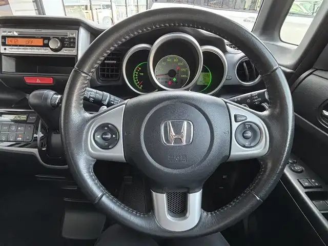 ホンダ Ｎ ＢＯＸ G ターボパッケージ 宮城県 2013(平25)年 5.3万km プレミアムホワイトパール 登録時走行距離５２３６０ｋｍ/両側パワースライドドア/クルーズコントロール/オートライト/横滑り防止機能/ECON/ベンチシート/ステアリングスイッチ/エンジンスタートボタン/スマートキー/スペアキー/CD/AM/FM/ウインカーミラー/ドアバイザー