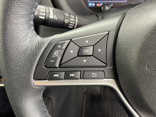 日産 キックス 鹿児島県 2020(令2)年 6.2万km ブリリアントホワイトパール 純正ＳＤナビ/（フルセグ/Bluetooth/CD）/プロパイロット　/アラウンドビューモニター/バックカメラ　/純正ドライブレコーダー　/ビルドインＥＴＣ　/シートヒーター　/ハーフレザー　/デジタルインナーミラー　/ルーフエンドスポイラー　/ルーフレール　/レーンキープアシスト/ステアリングスイッチ/ステアリングヒーター/フォグライト/オートライト/LEDヘッドライト/純正17インチアルミホイール/スマートキー/プッシュスタートボタン/スペアキー1本