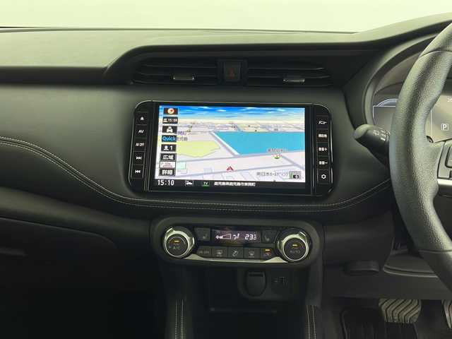 日産 キックス 鹿児島県 2020(令2)年 6.2万km ブリリアントホワイトパール 純正ＳＤナビ/（フルセグ/Bluetooth/CD）/プロパイロット　/アラウンドビューモニター/バックカメラ　/純正ドライブレコーダー　/ビルドインＥＴＣ　/シートヒーター　/ハーフレザー　/デジタルインナーミラー　/ルーフエンドスポイラー　/ルーフレール　/レーンキープアシスト/ステアリングスイッチ/ステアリングヒーター/フォグライト/オートライト/LEDヘッドライト/純正17インチアルミホイール/スマートキー/プッシュスタートボタン/スペアキー1本