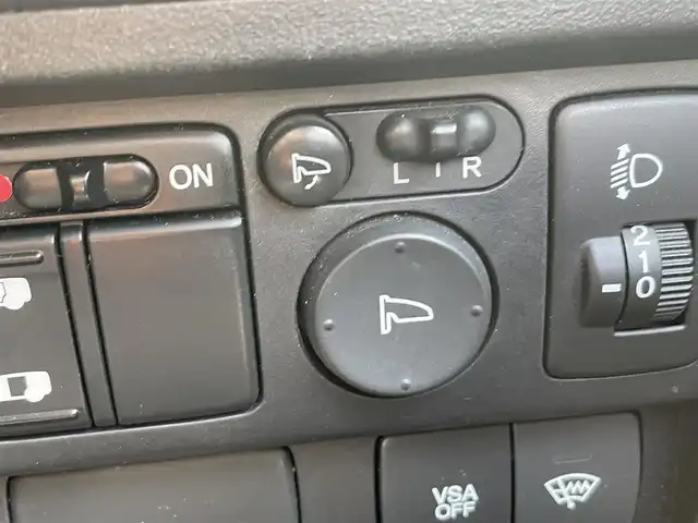 ホンダ フリード FLEX ジャストセレクション 千葉県 2009(平21)年 12.9万km プレミアムホワイトパール ４ＷＤ/片側パワースライドドア/ＥＴＣ/純正フロアマット/ドアバイザー/社外１５インチアルミホイール