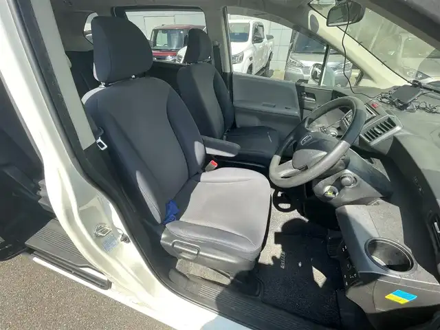 ホンダ フリード FLEX ジャストセレクション 千葉県 2009(平21)年 12.9万km プレミアムホワイトパール ４ＷＤ/片側パワースライドドア/ＥＴＣ/純正フロアマット/ドアバイザー/社外１５インチアルミホイール