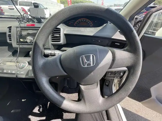ホンダ フリード FLEX ジャストセレクション 千葉県 2009(平21)年 12.9万km プレミアムホワイトパール ４ＷＤ/片側パワースライドドア/ＥＴＣ/純正フロアマット/ドアバイザー/社外１５インチアルミホイール