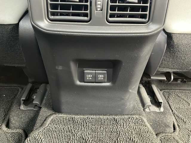 トヨタ ＲＡＶ４ G Zパッケージ 愛知県 2020(令2)年 3.1万km ホワイトパールクリスタルシャイン 純正ディーラーオプション9インチナビ/【Bluetooth/フルセグTV/CD/DVD】/パノラマルーフ/レザーシート/デジタルインナーミラー/バックカメラ/トヨタセーフティーセンス/・プリクラッシュセーフティー/・レーントレーシングアシスト/・レーダークルーズコントロール/・オートマチックハイビーム/・ロードサインアシスト/・ブラインドスポットモニター/・パーキングサポートブレーキ/パワーバックドア/ステアリングヒーター/電動格納ミラー/シートメモリー/パワーシート/シートヒーター/ステアリングスイッチ/純正ドアバイザー/純正フロアマット/ビルトインETC2.0/純正19インチアルミホイール/電動格納ミラー/LEDオートライト