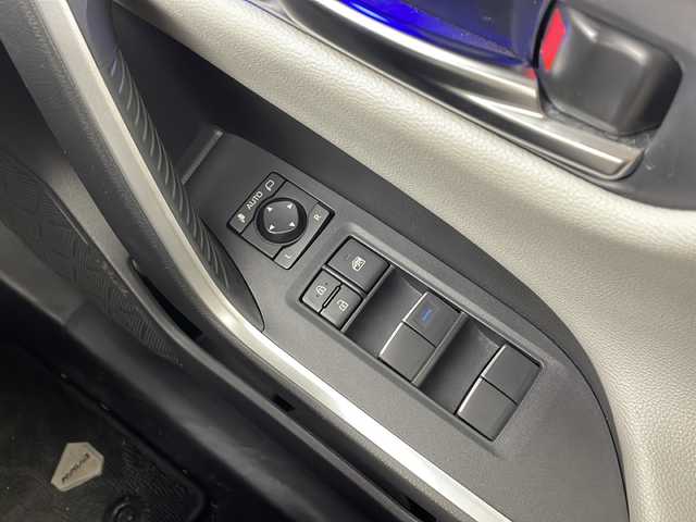 トヨタ ＲＡＶ４ G Zパッケージ 愛知県 2020(令2)年 3.1万km ホワイトパールクリスタルシャイン 純正ディーラーオプション9インチナビ/【Bluetooth/フルセグTV/CD/DVD】/パノラマルーフ/レザーシート/デジタルインナーミラー/バックカメラ/トヨタセーフティーセンス/・プリクラッシュセーフティー/・レーントレーシングアシスト/・レーダークルーズコントロール/・オートマチックハイビーム/・ロードサインアシスト/・ブラインドスポットモニター/・パーキングサポートブレーキ/パワーバックドア/ステアリングヒーター/電動格納ミラー/シートメモリー/パワーシート/シートヒーター/ステアリングスイッチ/純正ドアバイザー/純正フロアマット/ビルトインETC2.0/純正19インチアルミホイール/電動格納ミラー/LEDオートライト