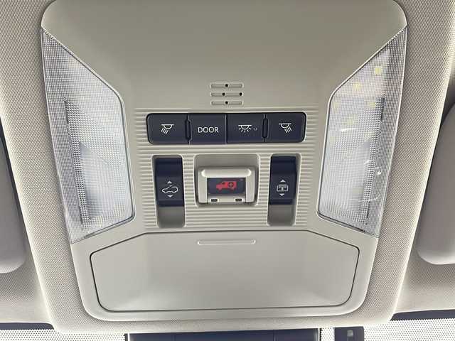 トヨタ ＲＡＶ４ G Zパッケージ 愛知県 2020(令2)年 3.1万km ホワイトパールクリスタルシャイン 純正ディーラーオプション9インチナビ/【Bluetooth/フルセグTV/CD/DVD】/パノラマルーフ/レザーシート/デジタルインナーミラー/バックカメラ/トヨタセーフティーセンス/・プリクラッシュセーフティー/・レーントレーシングアシスト/・レーダークルーズコントロール/・オートマチックハイビーム/・ロードサインアシスト/・ブラインドスポットモニター/・パーキングサポートブレーキ/パワーバックドア/ステアリングヒーター/電動格納ミラー/シートメモリー/パワーシート/シートヒーター/ステアリングスイッチ/純正ドアバイザー/純正フロアマット/ビルトインETC2.0/純正19インチアルミホイール/電動格納ミラー/LEDオートライト