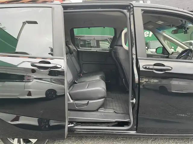 ホンダ フリード＋ G ホンダセンシング 東京都 2022(令4)年 1.3万km クリスタルブラックパール ワンオーナー/Sパッケージ/Cパッケージ/純正SDナビ【VXM-227VFNi】/（フルセグ/BTオーディオ/AppleCarPlay）/バックカメラ/ドライブレコーダー【CS-91FH】/両側パワースライドドア/ホンダセンシング/・アダクティブクルーズコントロール/・車線維持支援システム/・路外逸脱抑制機能/・誤発進抑制機能/前席シートヒーター/LEDヘッドランプ/アクティブコーナリングランプ/ETC/取扱説明書/保証書