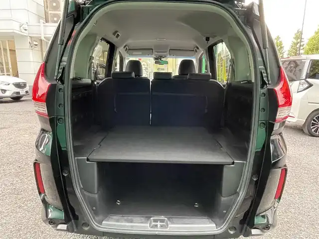 ホンダ フリード＋ G ホンダセンシング 東京都 2022(令4)年 1.3万km クリスタルブラックパール ワンオーナー/Sパッケージ/Cパッケージ/純正SDナビ【VXM-227VFNi】/（フルセグ/BTオーディオ/AppleCarPlay）/バックカメラ/ドライブレコーダー【CS-91FH】/両側パワースライドドア/ホンダセンシング/・アダクティブクルーズコントロール/・車線維持支援システム/・路外逸脱抑制機能/・誤発進抑制機能/前席シートヒーター/LEDヘッドランプ/アクティブコーナリングランプ/ETC/取扱説明書/保証書