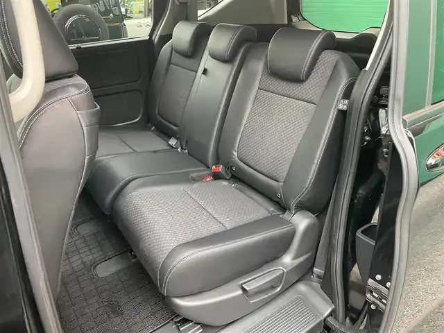 ホンダ フリード＋ G ホンダセンシング 東京都 2022(令4)年 1.3万km クリスタルブラックパール ワンオーナー/Sパッケージ/Cパッケージ/純正SDナビ【VXM-227VFNi】/（フルセグ/BTオーディオ/AppleCarPlay）/バックカメラ/ドライブレコーダー【CS-91FH】/両側パワースライドドア/ホンダセンシング/・アダクティブクルーズコントロール/・車線維持支援システム/・路外逸脱抑制機能/・誤発進抑制機能/前席シートヒーター/LEDヘッドランプ/アクティブコーナリングランプ/ETC/取扱説明書/保証書