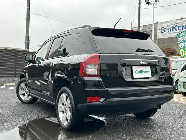 クライスラー・ジープ ジープ コンパス フリードライブエディション 埼玉県 2017(平29)年 7.6万km 黒 ヒーテッドミラー/クルーズコントロール/社外ナビ（Ｂｌｕｅｔｏｏｔｈ、ＣＤ、ＤＶＤ、ワンセグＴＶ）/バックカメラ/MTモード付AT/横滑り防止装置/オートライト/リモコンキー/スペアキー/ＥＴＣ