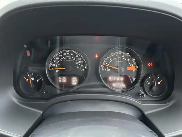 クライスラー・ジープ ジープ コンパス フリードライブエディション 埼玉県 2017(平29)年 7.6万km 黒 ヒーテッドミラー/クルーズコントロール/社外ナビ（Ｂｌｕｅｔｏｏｔｈ、ＣＤ、ＤＶＤ、ワンセグＴＶ）/バックカメラ/MTモード付AT/横滑り防止装置/オートライト/リモコンキー/スペアキー/ＥＴＣ