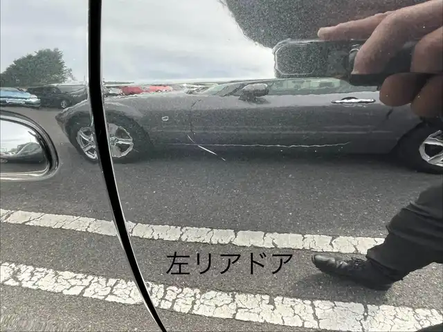 トヨタ ヤリスクロス ハイブリッド Z 三重県 2023(令5)年 2.9万km ブラックマイカ パノラミックビューモニター/トヨタコネクトナビ（Bluetooth/AM/FM/USB/Miracast/AppleCarPlay/AndroidAuto）/シートヒーター（前席）/ハーフレザー/ステアリングヒーター/ステアリングスイッチ/パワーシート（運転席）/セーフティセンス（プリクラッシュセーフティ/レーントレーシングアシスト/レーダークルーズコントロール/オートマチックハイビーム/ロードサインアシスト)/先行車発進告知機能/セカンダリーコリジョンブレーキ/パーキングサポートブレーキ（前後方静止物）/アダプティブハイビームアシスト/カラーヘッドアップディスプレイ/ドライブレコーダー付自動防眩インナーミラー/ETC/フルLEDヘッドランプ/オートライト/フルLEDリアコンビネーションランプ/LED照明付バニティミラー（前席）/ナノイーX/ヘッドレスト別体型ブラック合皮/アイボリーツィード調ファブリックコンビシート/シートバックポケット（助手席）/シートアンダートレイ（助手席）/スペアキー