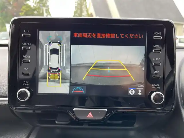 トヨタ ヤリスクロス ハイブリッド Z 三重県 2023(令5)年 2.9万km ブラックマイカ パノラミックビューモニター/トヨタコネクトナビ（Bluetooth/AM/FM/USB/Miracast/AppleCarPlay/AndroidAuto）/シートヒーター（前席）/ハーフレザー/ステアリングヒーター/ステアリングスイッチ/パワーシート（運転席）/セーフティセンス（プリクラッシュセーフティ/レーントレーシングアシスト/レーダークルーズコントロール/オートマチックハイビーム/ロードサインアシスト)/先行車発進告知機能/セカンダリーコリジョンブレーキ/パーキングサポートブレーキ（前後方静止物）/アダプティブハイビームアシスト/カラーヘッドアップディスプレイ/ドライブレコーダー付自動防眩インナーミラー/ETC/フルLEDヘッドランプ/オートライト/フルLEDリアコンビネーションランプ/LED照明付バニティミラー（前席）/ナノイーX/ヘッドレスト別体型ブラック合皮/アイボリーツィード調ファブリックコンビシート/シートバックポケット（助手席）/シートアンダートレイ（助手席）/スペアキー