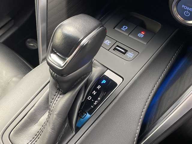 トヨタ ハリアー ハイブリッド Z レザーパッケージ 岐阜県 2020(令2)年 4.1万km プレシャスブラックパール 調光パノラマルーフ/純正ナビ/JBLサウンド/Bluetooth.フルセグTV/ブラインドスポットモニター/レーダークルーズコントロール/レーンキープアシスト/衝突軽減ブレーキ/横滑り防止/エアシート/シートヒーター/パワーシート/メモリーシート/LEDヘッドライト/オートライト/オートマチックハイビーム/ドライブレコーダー/純正フロアマット/ETC2.0