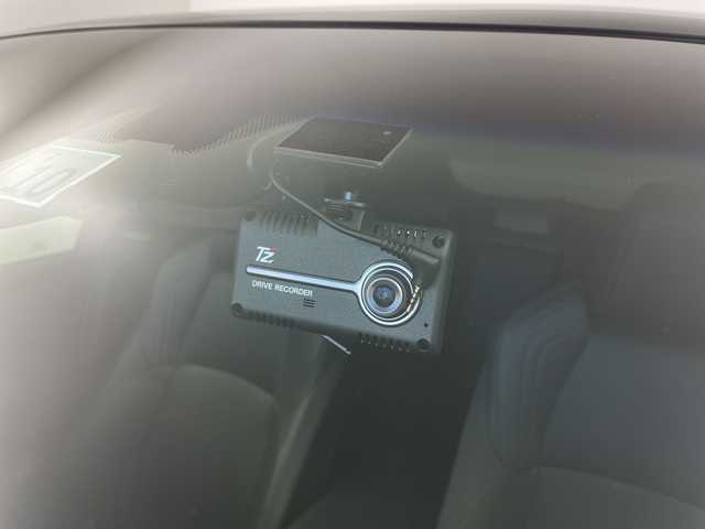 トヨタ ハリアー ハイブリッド Z レザーパッケージ 岐阜県 2020(令2)年 4.1万km プレシャスブラックパール 調光パノラマルーフ/純正ナビ/JBLサウンド/Bluetooth.フルセグTV/ブラインドスポットモニター/レーダークルーズコントロール/レーンキープアシスト/衝突軽減ブレーキ/横滑り防止/エアシート/シートヒーター/パワーシート/メモリーシート/LEDヘッドライト/オートライト/オートマチックハイビーム/ドライブレコーダー/純正フロアマット/ETC2.0