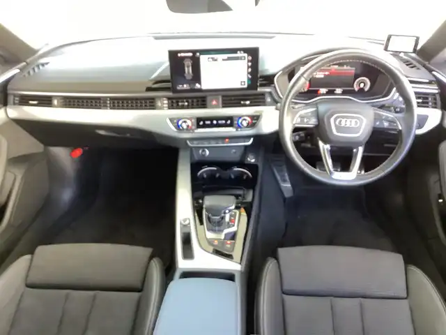 アウディ Ａ５ SB 35TDI Sライン 大阪府 2022(令4)年 2万km グレイシアホワイトメタリック ワンオーナー/純正メモリーナビ・フルセグTV・Bluetooth/MMIタッチレスポンス付きディスプレイ/アウディ アクティブレーンアシスト/前後ドライブレコーダー/アウディ ジャムアシスト/アウディ サイドアシスト/リアパーキングシステム/サラウンドビューカメラ/ステアリングヒーター/アシストパーキング/スマートキー2個/パワートランク/パドルシフト/前席パワーシート/ビルトインETC2.0/LEDオートヘッドライト/アウディ プレーンアシスト/合皮シート・シートヒーター/エクジットワーニングシステム/純正18インチアルミホイール/アダプティブクルーズコントロール