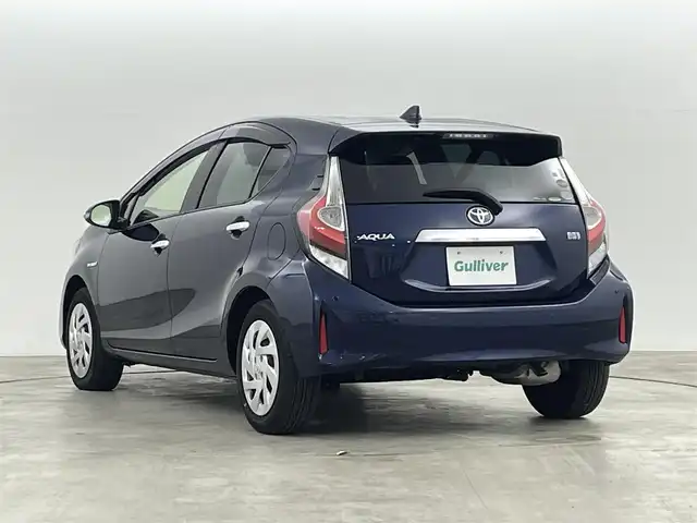 トヨタ アクア S スタイルブラック 福島県 2019(平31)年 2.9万km ダークブルーマイカ トヨタセーフティセンス/・プリクラッシュセーフティシステム（対車両）/・レーンディパーチャーアラート/・オートマチックハイビーム/純正SDナビ/・型番：ＮＳＺＴ－Ｗ６８Ｔ/・フルセグ/CD/DVD/SD/BT/FM/AM/・バックカメラ/・ビルトインETC/ドライブレコーダー/ステアリングスイッチ/LEDヘッドライト/・フォグランプ/・オートライト/ウィンカーミラー/・電動格納ミラー/純正フロアマット/ドアバイザー/プッシュスタート/・スマートキー/・スペアキー×１