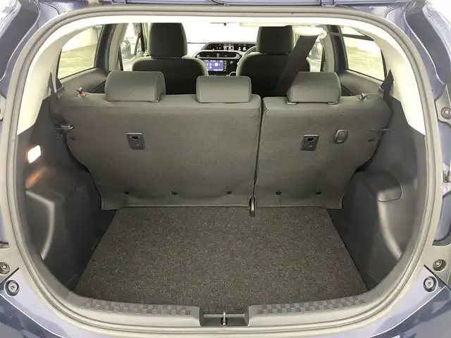 トヨタ アクア S スタイルブラック 福島県 2019(平31)年 2.9万km ダークブルーマイカ トヨタセーフティセンス/・プリクラッシュセーフティシステム（対車両）/・レーンディパーチャーアラート/・オートマチックハイビーム/純正SDナビ/・型番：ＮＳＺＴ－Ｗ６８Ｔ/・フルセグ/CD/DVD/SD/BT/FM/AM/・バックカメラ/・ビルトインETC/ドライブレコーダー/ステアリングスイッチ/LEDヘッドライト/・フォグランプ/・オートライト/ウィンカーミラー/・電動格納ミラー/純正フロアマット/ドアバイザー/プッシュスタート/・スマートキー/・スペアキー×１