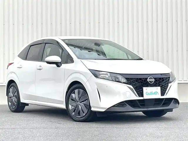日産 ノート X 群馬県 2023(令5)年 1万km ピュアホワイトパール エマージェンシ―ブレーキ/・BSM/・LKA/・ふらつき警報/・標識認識/ワンオーナー/純正SDナビ/（AM/FM/CD/DVD/BT/SD/HDMI）/フルセグTV/全方位カメラ/デジタルインナーミラー/ETC/ドラレコ（前方のみ）/純正フロアマット/純正ドアバイザー/ステアリングリモコン/コーナーセンサー/保証書/取説/スペア―キー