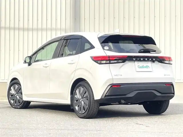 日産 ノート X 群馬県 2023(令5)年 1万km ピュアホワイトパール エマージェンシ―ブレーキ/・BSM/・LKA/・ふらつき警報/・標識認識/ワンオーナー/純正SDナビ/（AM/FM/CD/DVD/BT/SD/HDMI）/フルセグTV/全方位カメラ/デジタルインナーミラー/ETC/ドラレコ（前方のみ）/純正フロアマット/純正ドアバイザー/ステアリングリモコン/コーナーセンサー/保証書/取説/スペア―キー