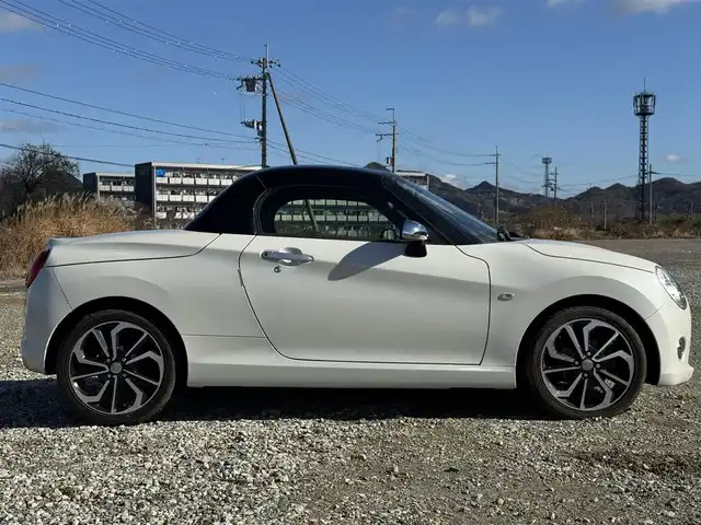 ダイハツ コペン セロS 兵庫県 2017(平29)年 3.4万km パールホワイトⅢ 純正ナビ/フルセグＴＶ/Bluetooth接続可/DVD再生可/純正赤レカロシート/ETC/アクティブトップ/革巻きステアリング/純正16インチアルミホイール/Bi-AngleLEDヘッドライト/フロントフォグランプ/スマートキー/プッシュスタート/シートヒーター/パドルシフト