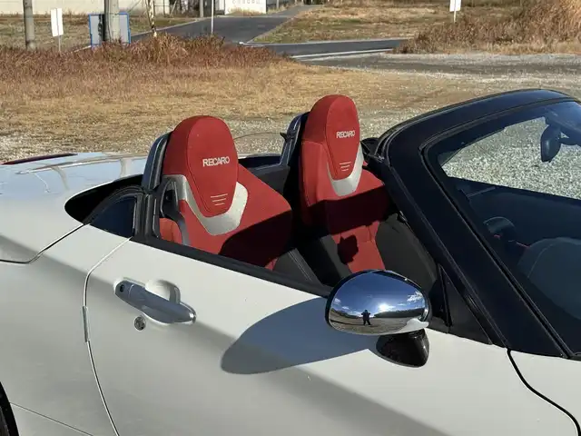 ダイハツ コペン セロS 兵庫県 2017(平29)年 3.4万km パールホワイトⅢ 純正ナビ/フルセグＴＶ/Bluetooth接続可/DVD再生可/純正赤レカロシート/ETC/アクティブトップ/革巻きステアリング/純正16インチアルミホイール/Bi-AngleLEDヘッドライト/フロントフォグランプ/スマートキー/プッシュスタート/シートヒーター/パドルシフト