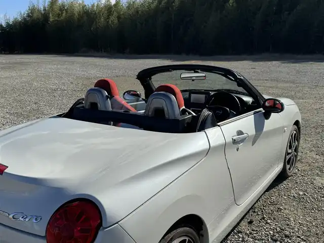 ダイハツ コペン セロS 兵庫県 2017(平29)年 3.4万km パールホワイトⅢ 純正ナビ/フルセグＴＶ/Bluetooth接続可/DVD再生可/純正赤レカロシート/ETC/アクティブトップ/革巻きステアリング/純正16インチアルミホイール/Bi-AngleLEDヘッドライト/フロントフォグランプ/スマートキー/プッシュスタート/シートヒーター/パドルシフト