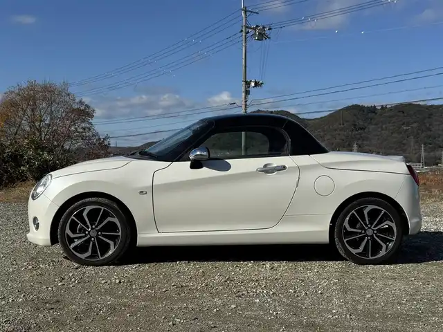 ダイハツ コペン セロS 兵庫県 2017(平29)年 3.4万km パールホワイトⅢ 純正ナビ/フルセグＴＶ/Bluetooth接続可/DVD再生可/純正赤レカロシート/ETC/アクティブトップ/革巻きステアリング/純正16インチアルミホイール/Bi-AngleLEDヘッドライト/フロントフォグランプ/スマートキー/プッシュスタート/シートヒーター/パドルシフト