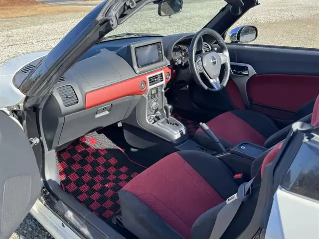 ダイハツ コペン セロS 兵庫県 2017(平29)年 3.4万km パールホワイトⅢ 純正ナビ/フルセグＴＶ/Bluetooth接続可/DVD再生可/純正赤レカロシート/ETC/アクティブトップ/革巻きステアリング/純正16インチアルミホイール/Bi-AngleLEDヘッドライト/フロントフォグランプ/スマートキー/プッシュスタート/シートヒーター/パドルシフト