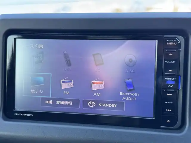 ダイハツ コペン セロS 兵庫県 2017(平29)年 3.4万km パールホワイトⅢ 純正ナビ/フルセグＴＶ/Bluetooth接続可/DVD再生可/純正赤レカロシート/ETC/アクティブトップ/革巻きステアリング/純正16インチアルミホイール/Bi-AngleLEDヘッドライト/フロントフォグランプ/スマートキー/プッシュスタート/シートヒーター/パドルシフト