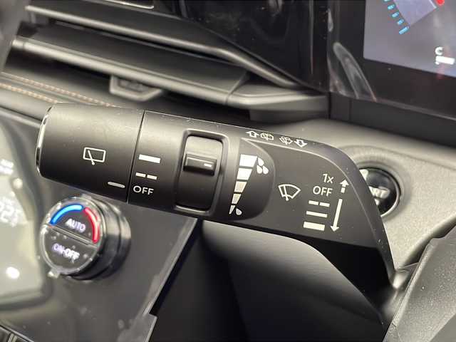 日産 セレナ e－パワー ハイウェイスター V 栃木県 2025(令7)年 0.1万km未満 白 登録済み未使用車/12.3インチNissanConnectナビゲーションシステム/（フルセグ/AppleCarPlay/AndroidAuto/USB/HDMI/Amazon Alexa搭載）/ハンズフリーオートスライドドア〈両側〉（挟み込み防止機構付） /ETC2.0ユニット（ビルトインタイプ）/アドバンスドドライブアシストディスプレイ/（12.3インチカラーディスプレイ）/統合型インターフェースディスプレイ/インテリジェント アラウンドビューモニター/プロパイロット（ナビリンク機能付）/インテリジェントルームミラー/インテリジェント エマージェンシーブレーキ/インテリジェント FCW（前方衝突予測警報）/インテリジェント LI（車線逸脱防止支援システム）/LDW（車線逸脱警報）/インテリジェント BSI（後側方衝突防止支援システム）BSW（後側方車両検知警報/RCTA（後退時車両検知警報）/ワイヤレス充電器/アダプティブLEDヘッドライトシステム/電動パーキングブレーキ/純正16インチAW/リアオートエアコン/リアサンシェード/充電用USBポート