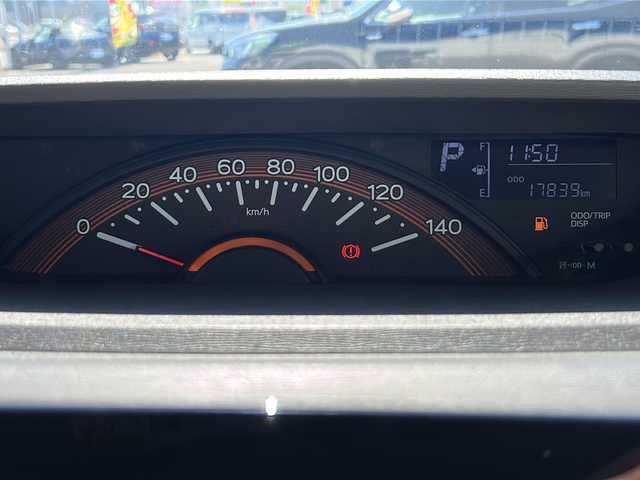 ダイハツ タント X SA Ⅲ 石川県 2017(平29)年 1.8万km プラムブラウンクリスタルマイカ 純正ナビ(BT/CD/DVD)/フルセグTV/パワースライドドア(片側)/ETC/コーナーセンサー/スマートアシスト3/・衝突回避支援ブレーキ機能/・衝突警報機能/・車線逸脱警報機能/・誤発進抑制制御機能/・先行車発進お知らせ機能/・オートハイビーム/オートライト/オートエアコン/撥水加工ファブリックシート/運転席シートヒーター/キーフリーシステム/プッシュボタンスタート/イモビライザー/禁煙車