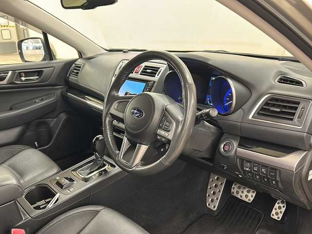 スバル アウトバック リミテッド 道央・札幌 2016(平28)年 11.2万km タングステンM /4WD//EyeSight Ver3//社外SDナビ/(AM/FM/CD/DVD/SD/フルセグ/Bluetooth)//バックモニター//パワーバックドア//全車速追従機能付きクルーズコントロール//LEDオートライト//レザーシート//全席シートヒーター//前席パワーシート//運転席メモリーシート//純正18インチアルミホイール//純正アルミホイール付冬タイヤ積込/(225/60/R18/3mm)//ステアリングヒーター//パドルシフト//ブラインドスポットモニター//スマートキー//ETC