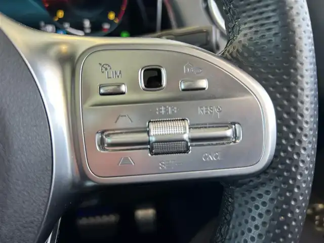 メルセデス・ベンツ ＧＬＢ２００ｄ AMGライン 茨城県 2020(令2)年 1.8万km デジタルホワイト パノラマルーフ/AMGラインpkg/・アダプティブハイビームアシスト＋/・マルチビームLEDヘッドライト/・AMGライン/・本革巻スポーツステアリング/・スポーツシート/・レザーARTICO/MICROCUTシート/・19インチAMG5ツインスポークAW/レーダーセーフティpkg/アクティブパーキングアシスト/アダプティブハイビームアシスト＋/メモリー付パワーシート（D/N）/シートヒーター（D/N）/デジタルコックピットディスプレイ/360°カメラシステム/アンビエント（64色）/ワイヤレスチャージング/EASY-PACK自動開閉テールゲート/フットトランクオープナー/ETC2.0