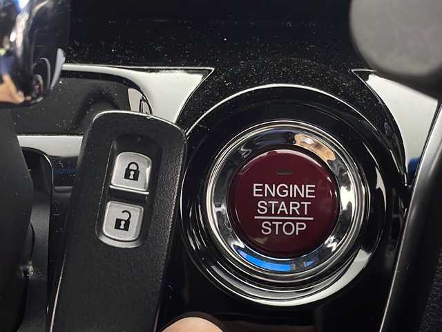 ホンダ Ｎ ＷＧＮ カスタム G ターボパッケージ 群馬県 2018(平30)年 5.4万km クリスタルブラックパール 純正ナビ　バックカメラ　フルセグＴＶ　衝突被害軽減ブレーキ　クルーズコントロール　パドルシフト　オートライト　ＨＩＤヘットランプ　前方ドライブレコーダー　ビルトインＥＴＣ　ハーフレザーシート　禁煙車