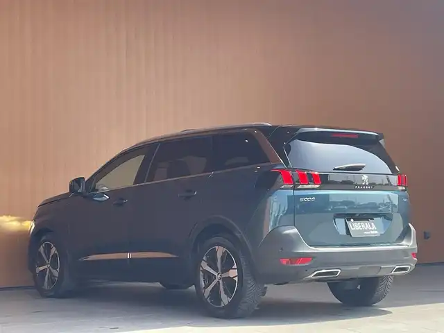 プジョー ５００８ GT ブルーHDi 愛知県 2019(令1)年 5.9万km エメラルドクリスタル ナビ /フルセグTV /Bluetooth /ファーストクラスパッケージ /黒革シート /シートヒーター/パノラマサンルーフ /フロント/サイド/リアカメラ /ブラインドスポット /ACC /レーンキープ /パワーテールゲート