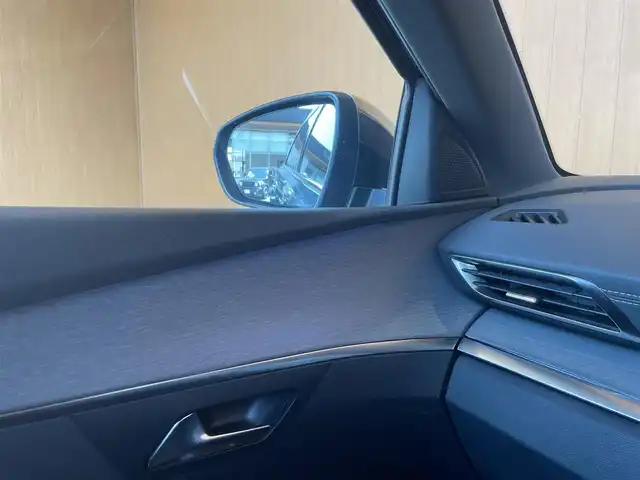 プジョー ５００８ GT ブルーHDi 愛知県 2019(令1)年 5.9万km エメラルドクリスタル ナビ /フルセグTV /Bluetooth /ファーストクラスパッケージ /黒革シート /シートヒーター/パノラマサンルーフ /フロント/サイド/リアカメラ /ブラインドスポット /ACC /レーンキープ /パワーテールゲート