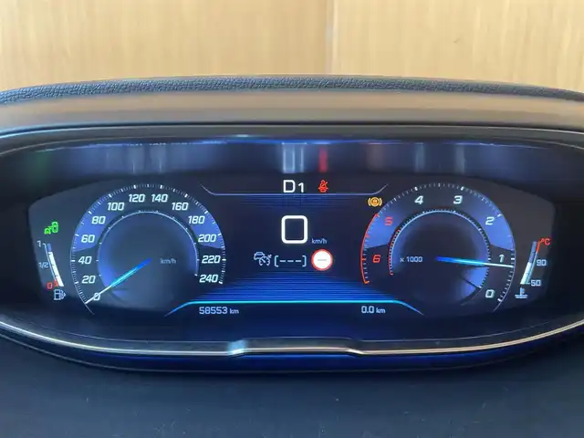 プジョー ５００８ GT ブルーHDi 愛知県 2019(令1)年 5.9万km エメラルドクリスタル ナビ /フルセグTV /Bluetooth /ファーストクラスパッケージ /黒革シート /シートヒーター/パノラマサンルーフ /フロント/サイド/リアカメラ /ブラインドスポット /ACC /レーンキープ /パワーテールゲート